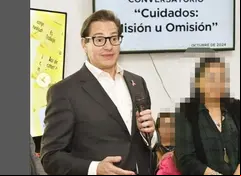 Chertorivski es multado por propaganda ilegal en edificio público: TECDMX