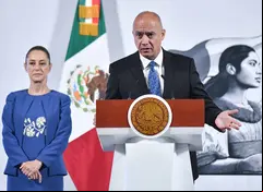 Jesús Esteva Medina en Palacio Nacional