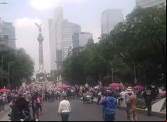Manifestantes en el Ángel de la Independencia contra la elección Judicial