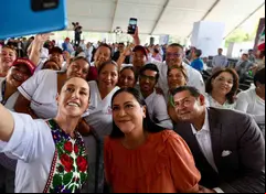 Armenta celebra inauguración de torres médicas para niños con cáncer y cardiopatías en Puebla