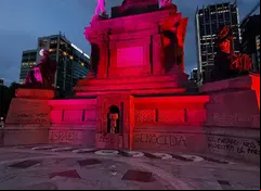 Vandalizan una vez más columna del Ángel de la Independencia 