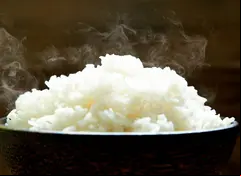 Cómo evitar que el arroz se bata: 5 errores comunes al cocinarlo