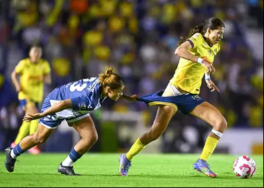 Daniela Flores recibe primer expulsión en Finales de Liga MX Femenil