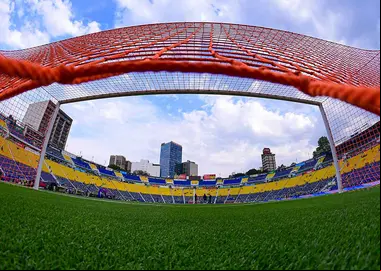 'Maldición' en el Ciudad de los Deportes no respeta género
