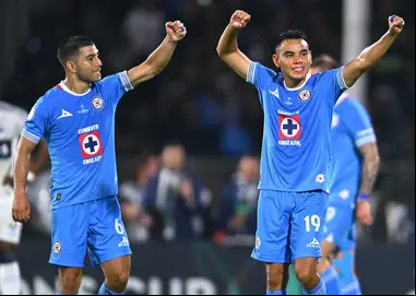 Cruz Azul comienza vacaciones con renovaciones pendientes