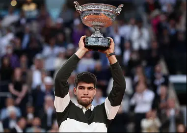 ¡Carlos Alcaraz vuelve a reinar en Roland Garros!