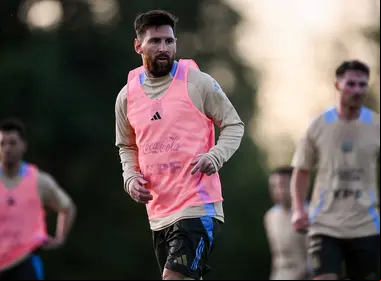 Prohíben a aficionados de Paraguay las muestras de apoyo a Messi