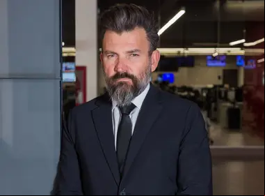Emilio Cadena en el episodio 9 del Rodcast, segunda temporada. 