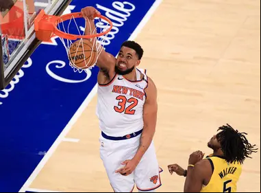 Knicks triunfan y alargan la final del Este ante Pacers