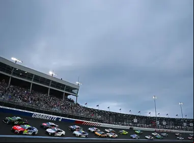 ¿Qué son las etapas en las carreras de NASCAR? El peculiar sistema de la categoría