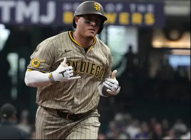 Cuadrangular de Manny Machado representa victoria para San Diego