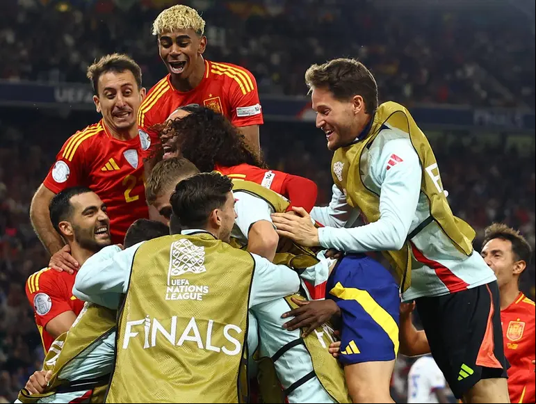 ¡España vence 5-4 a Francia y jugará final de Nations League!