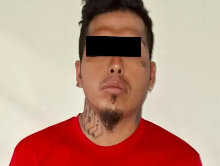 Sujeto que amenazó con un arma a su esposa embarazada por mandarlo a buscar trabajo
