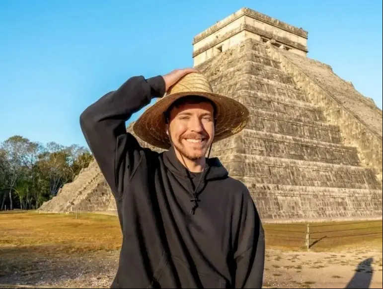 MrBeast en zonas arqueológicas de México