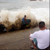 Pronostican lluvias en costas de Jalisco y Colima por Huracán Barbara